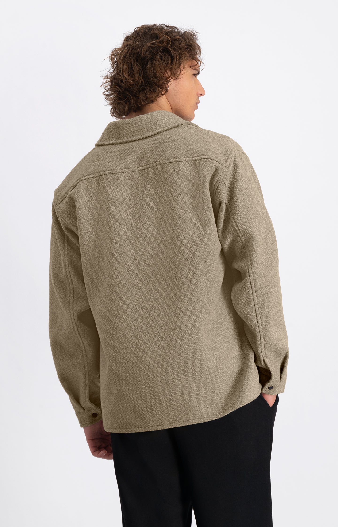 #color_Taupe