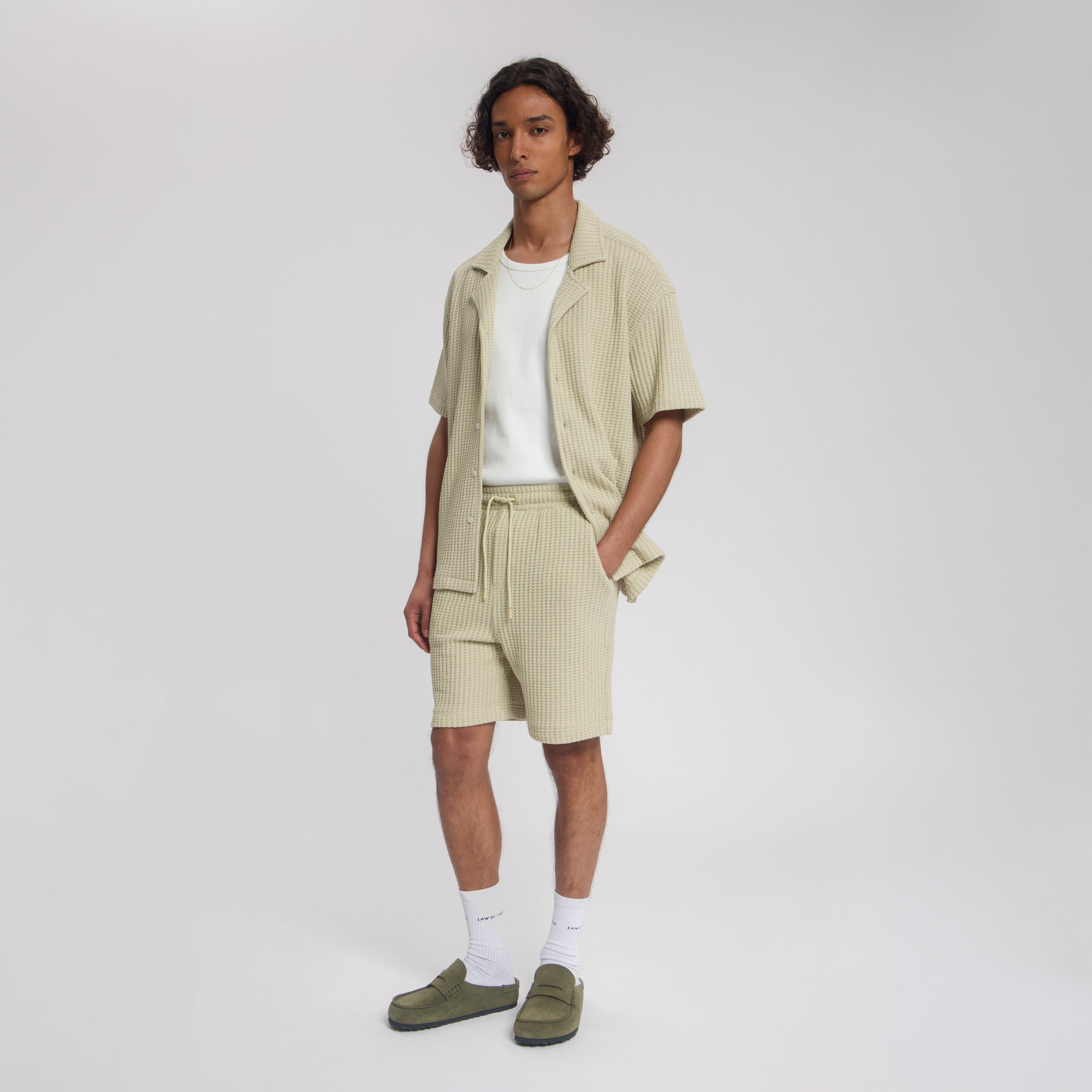 EBB STRUCTURED SHORTS