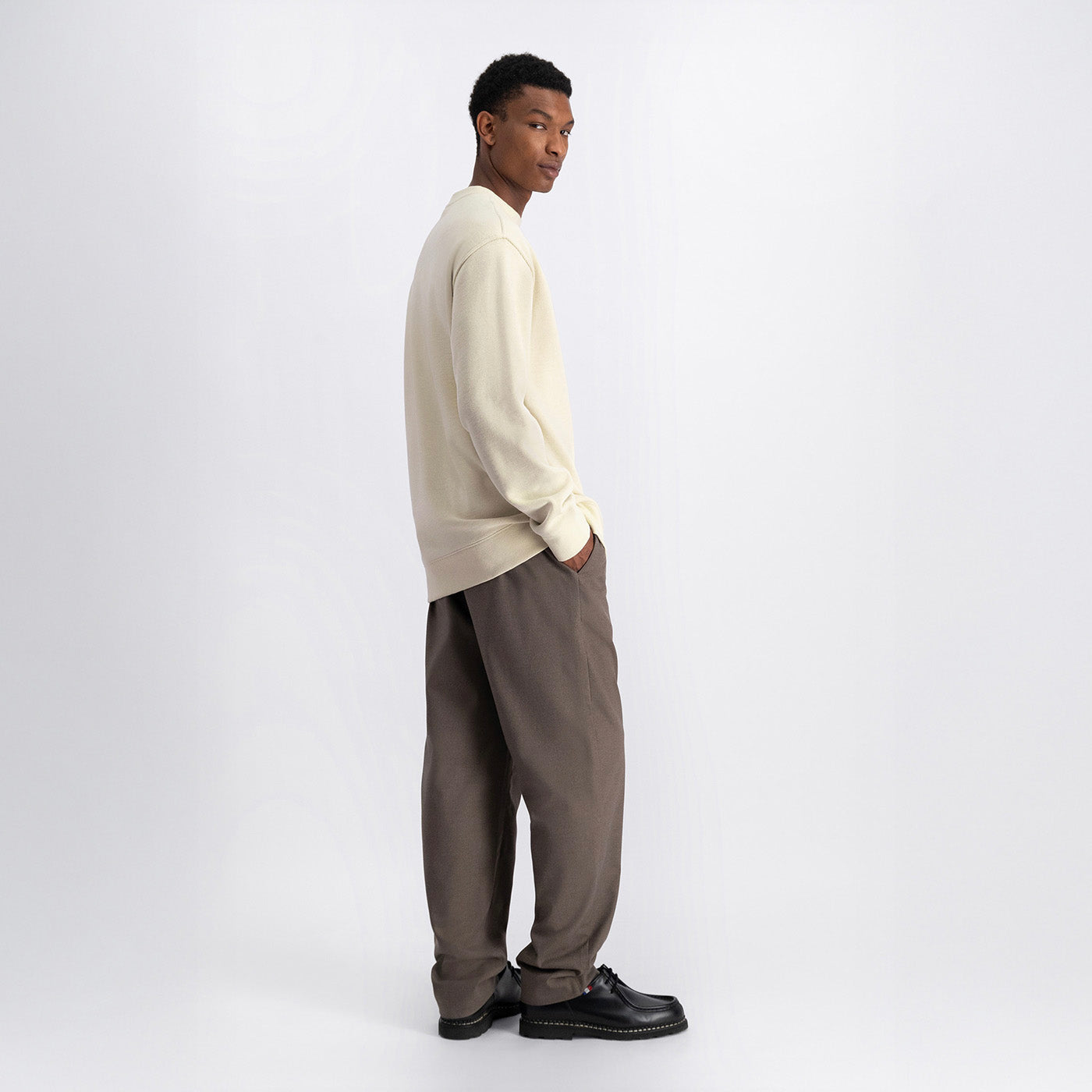 CLOTHO CREWNECK SWEAT