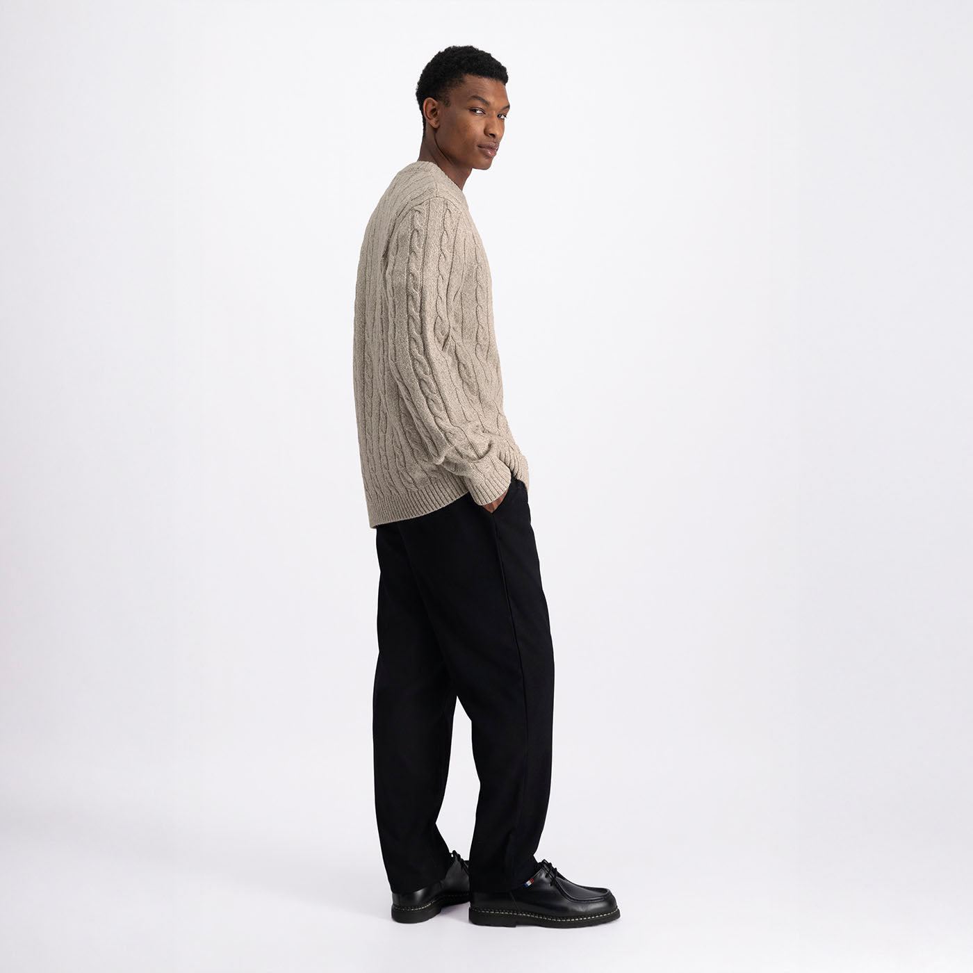 KIARA CABLE KNIT CREWNECK