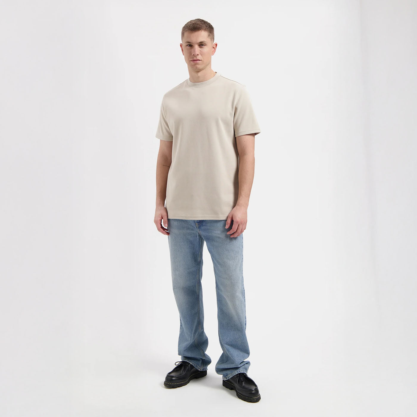 OUTCROP BASIC T-SHIRT